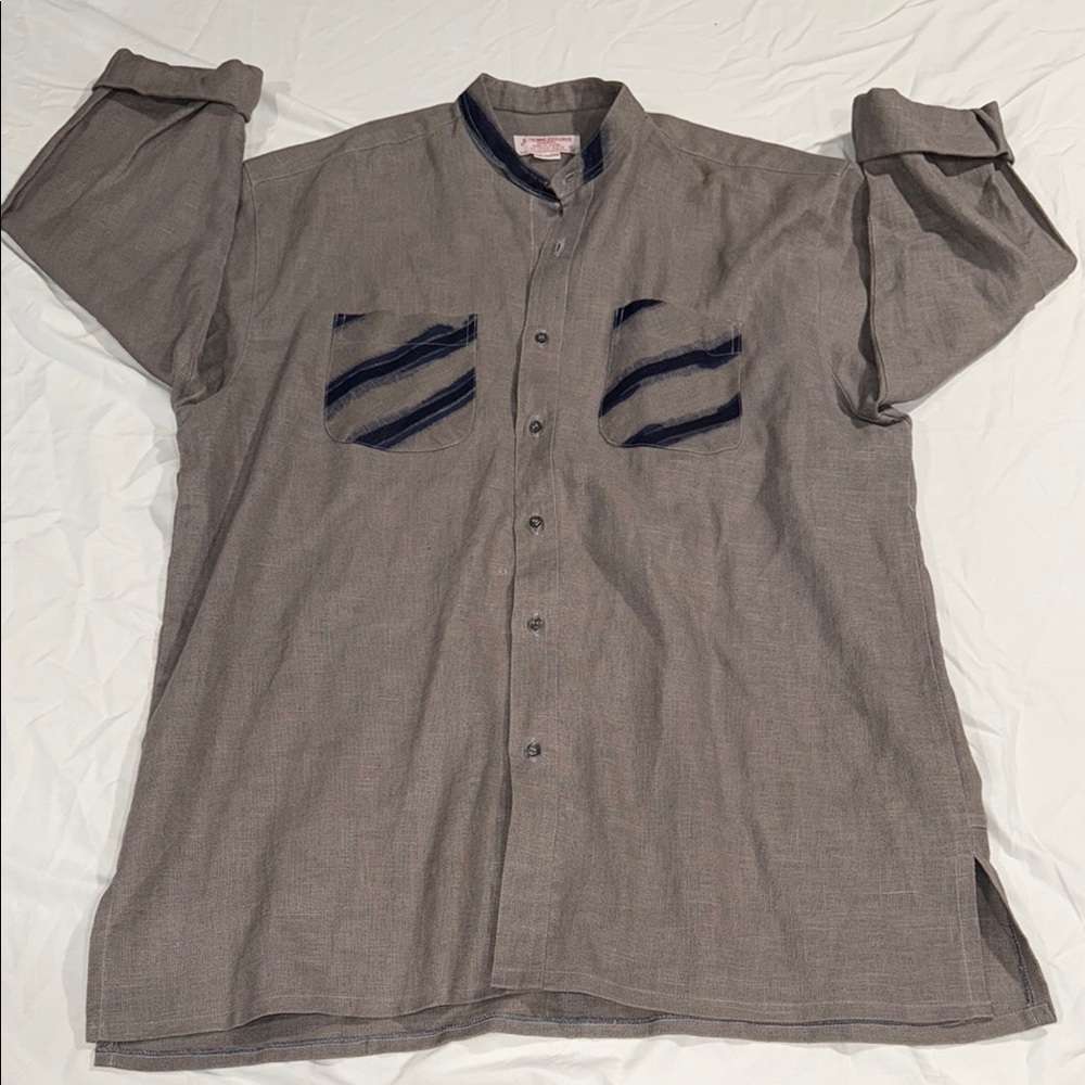 African Gray Button-Up Shirt with Navy Accents. Vintage